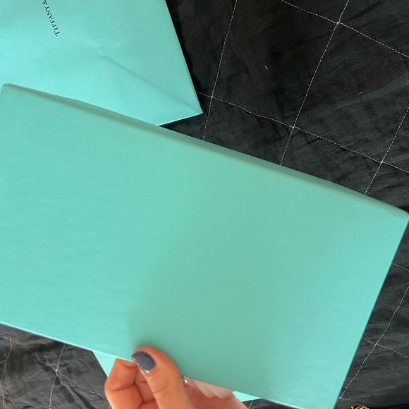 Large Tiffany’s gift box, bag and ribbon - Picture 3 of 8